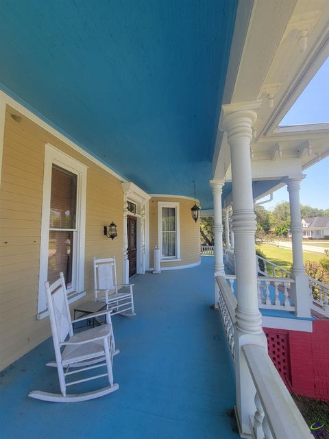 41 Merritt Street Hawkinsville GA 31036