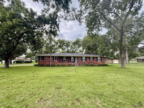 5741 Lawrence Court Macon GA 31216