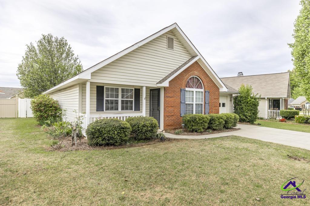 209 Deer Track Court