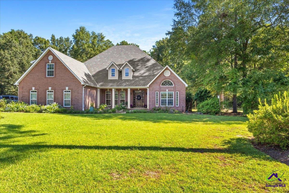 102 Seven Pines Court