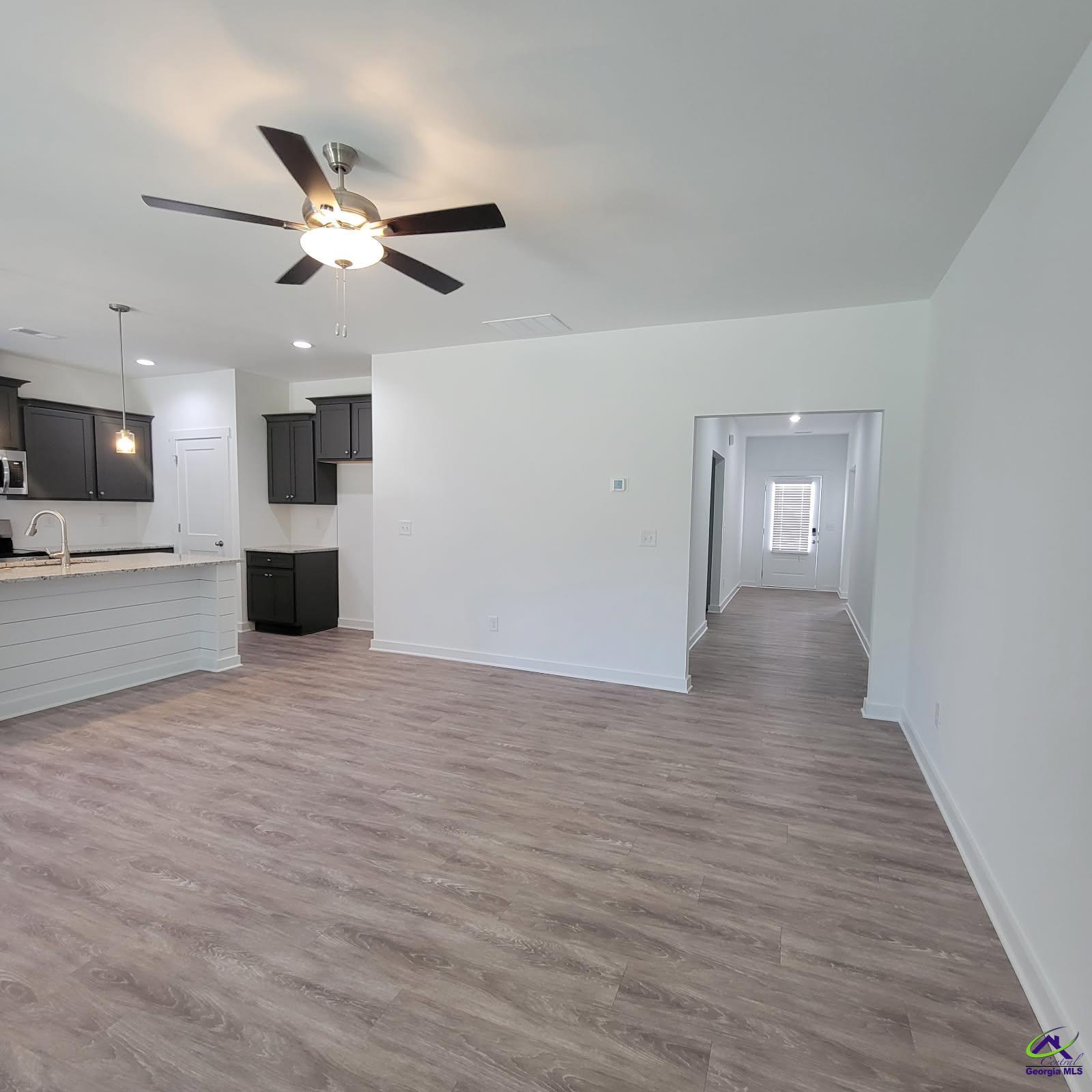 107 Breakwater Way