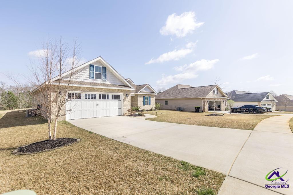 312 Creek Ridge Dr