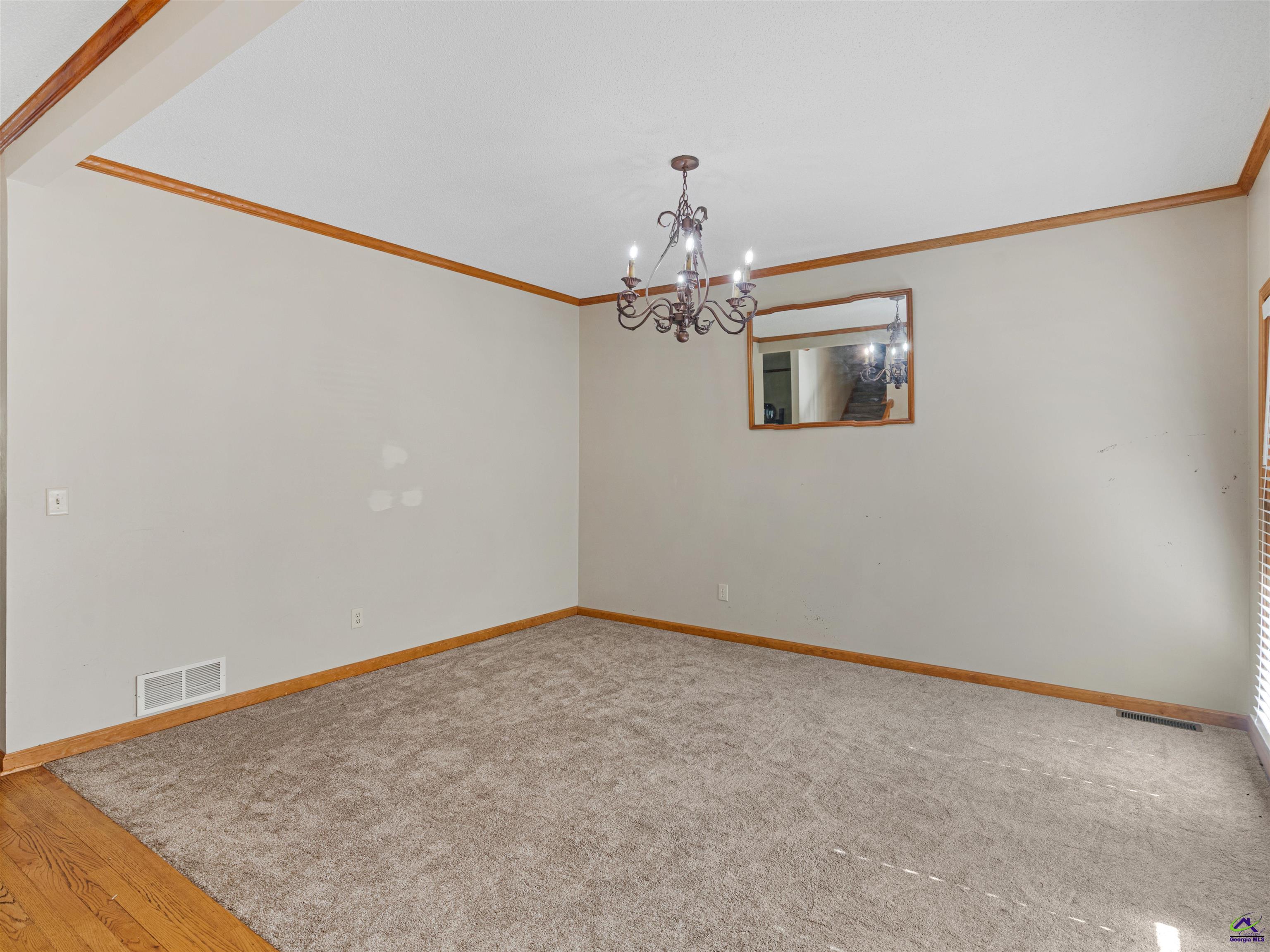 325 Country Side Drive
