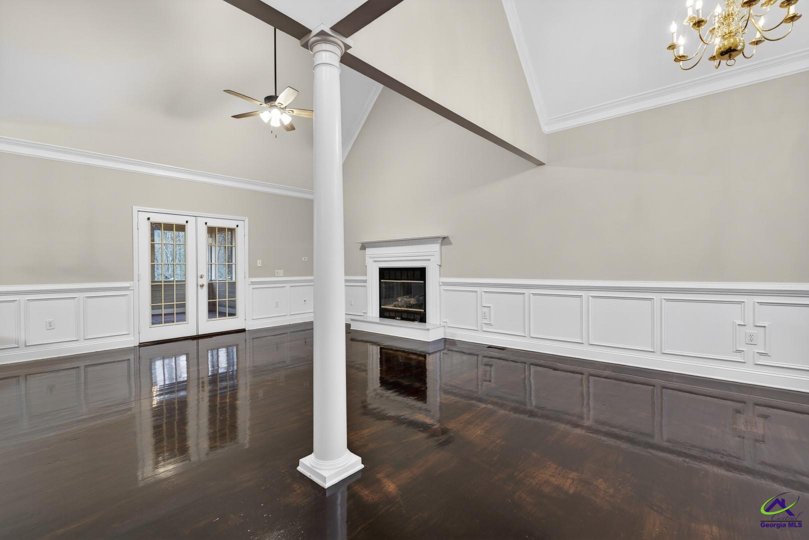 208 Huntington Court