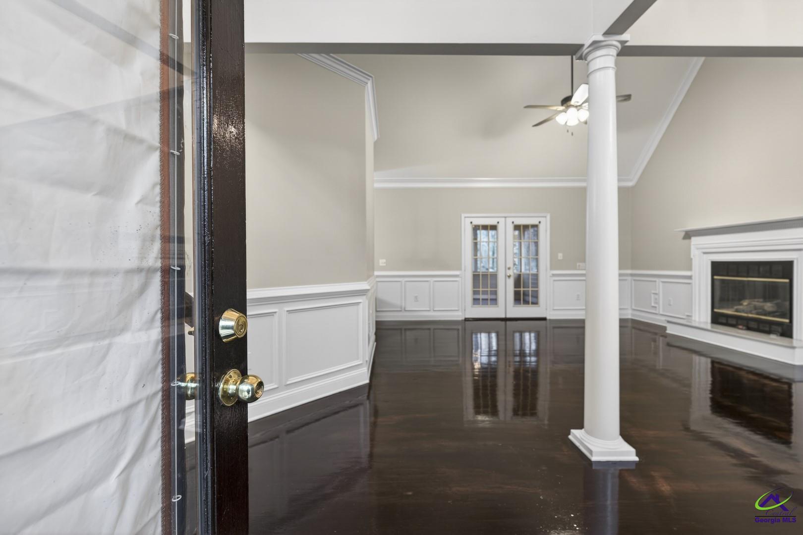 208 Huntington Court