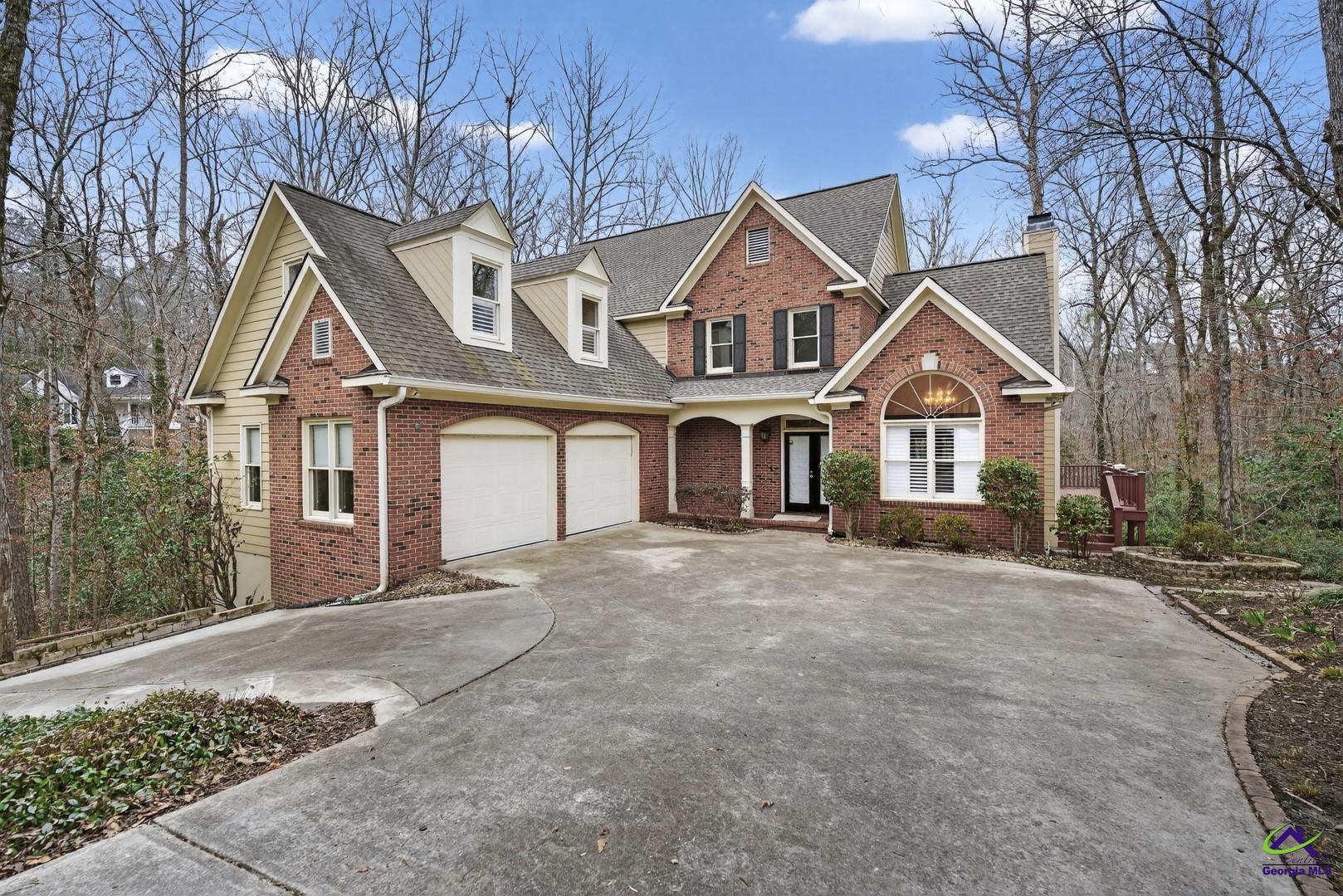 208 Huntington Court