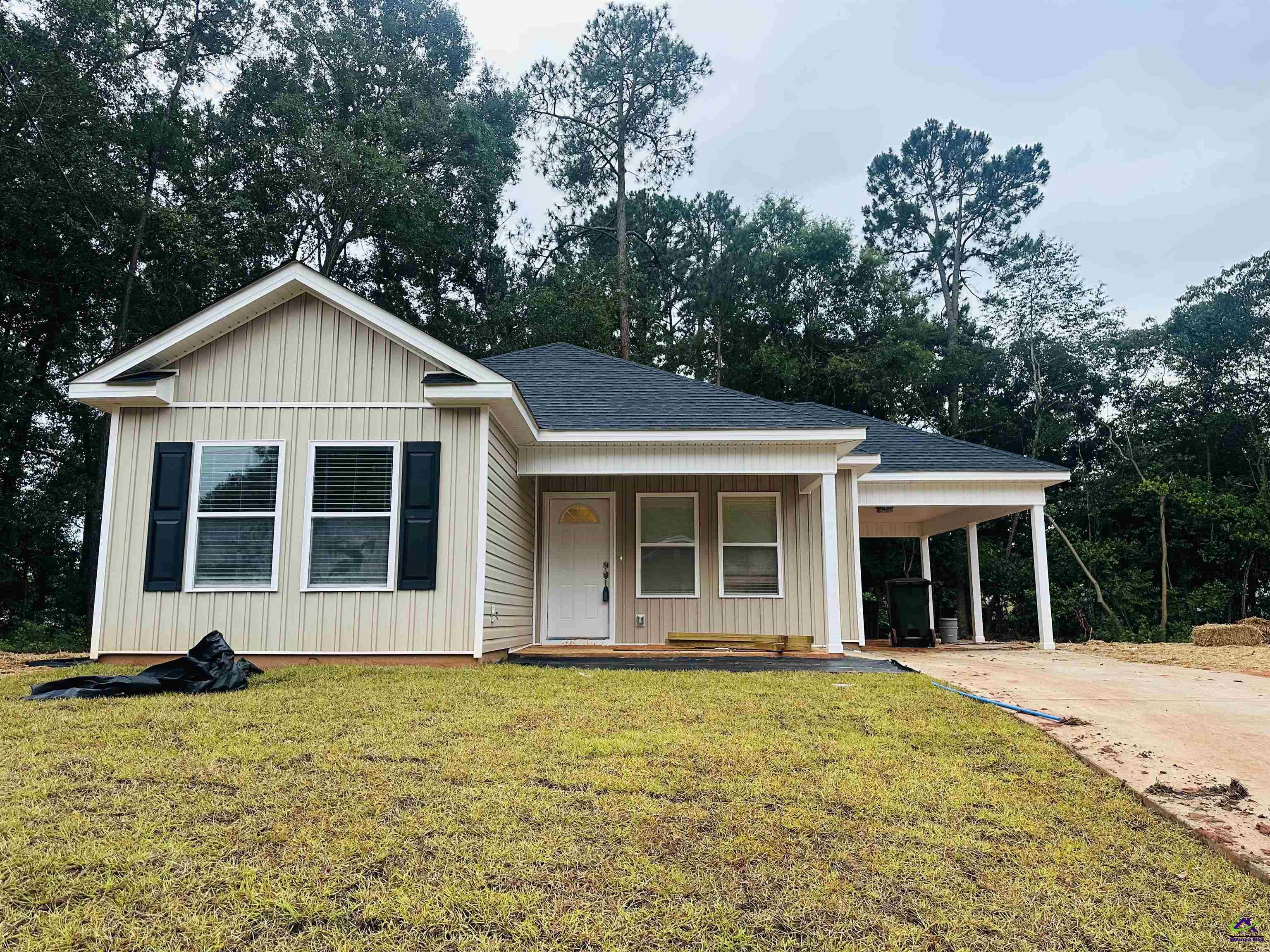 325 Peach Circle