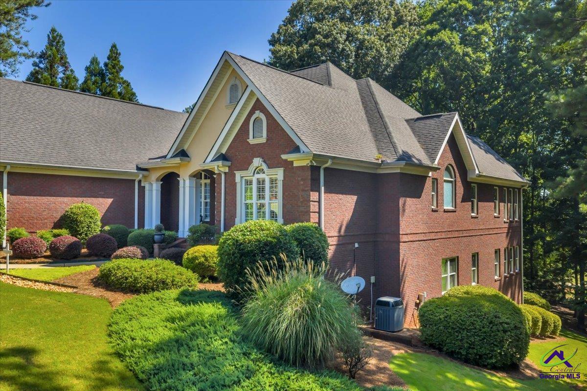 107 River Forest Drive