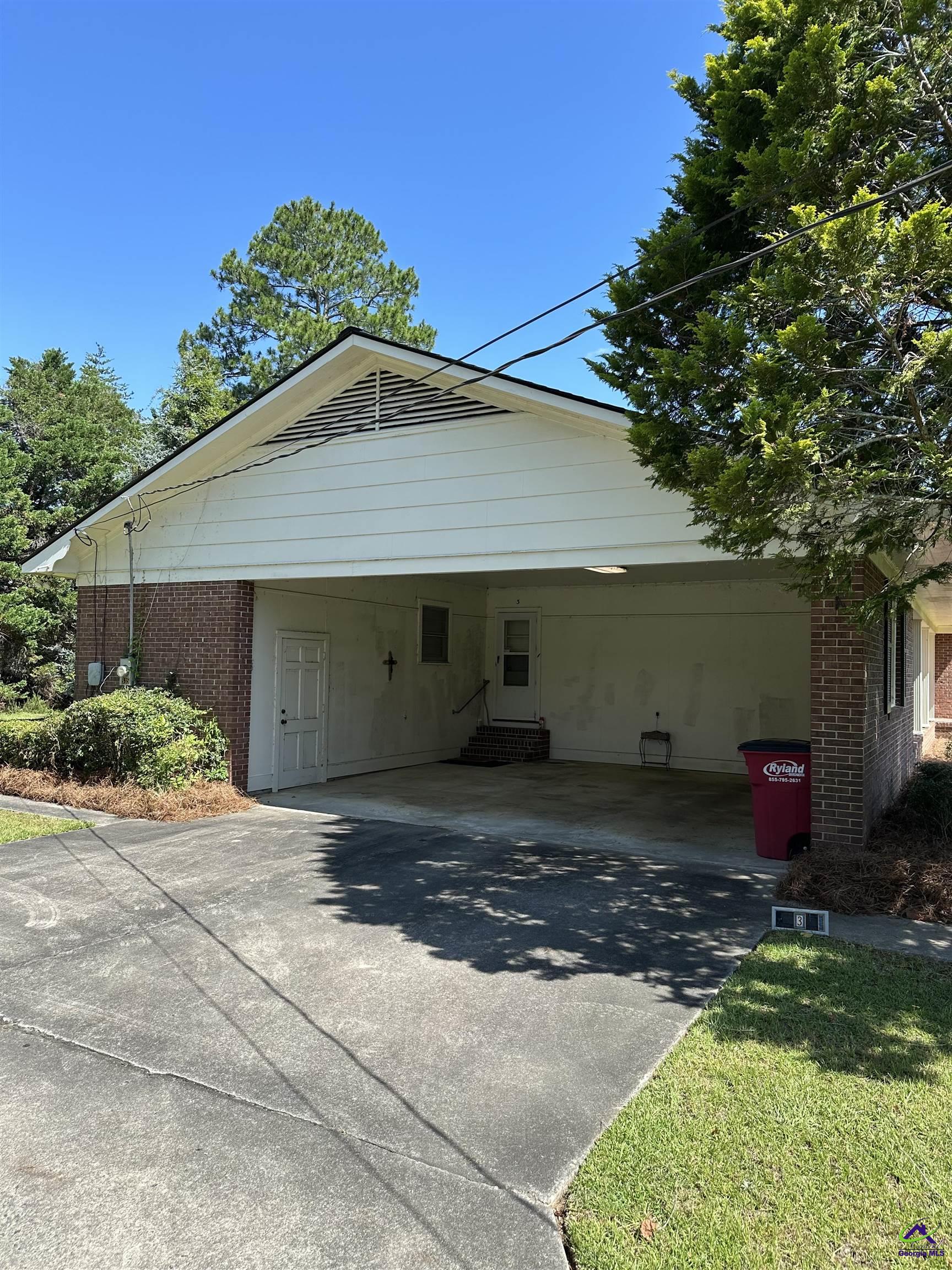 3 Clark Drive