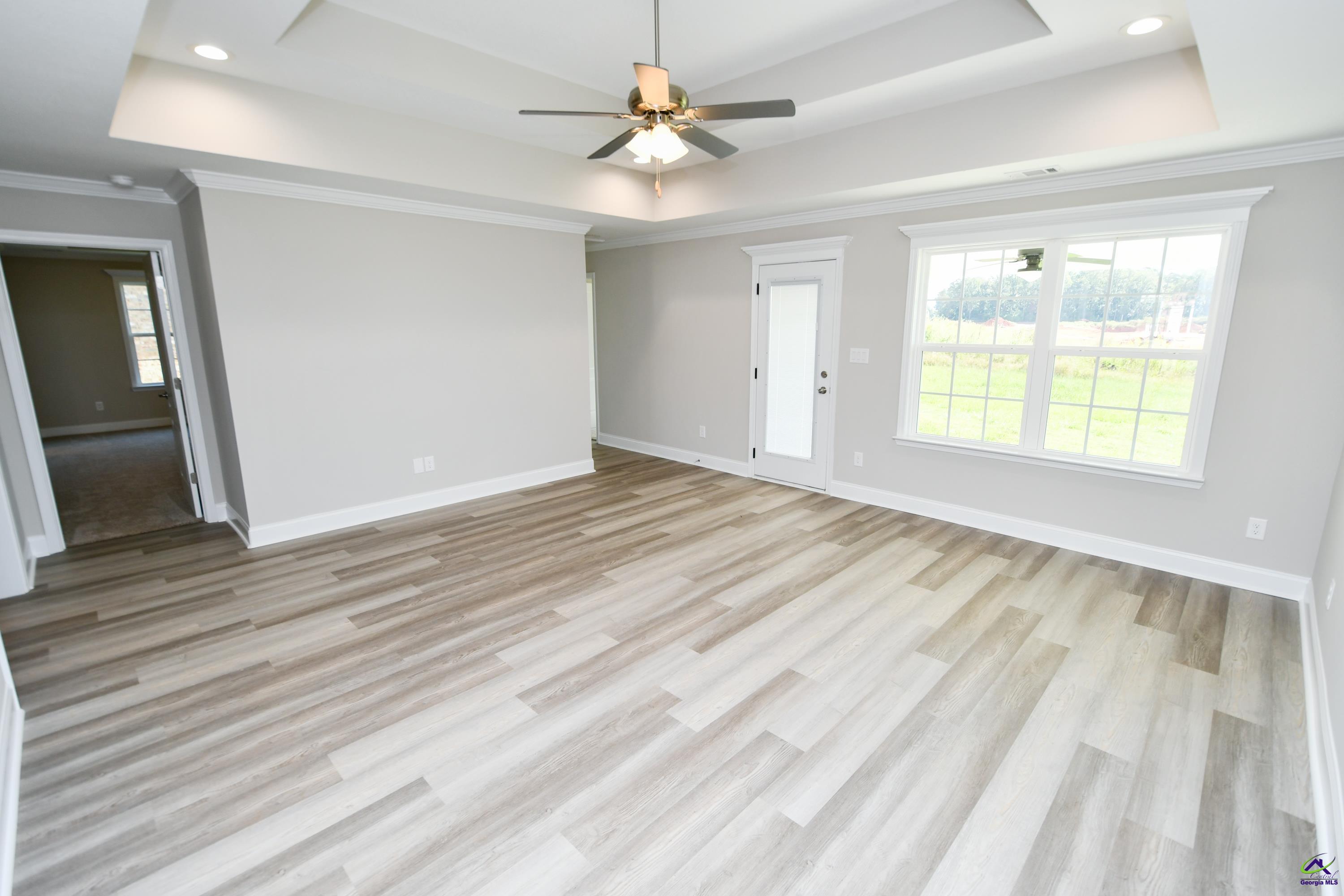412 Lamplight Drive