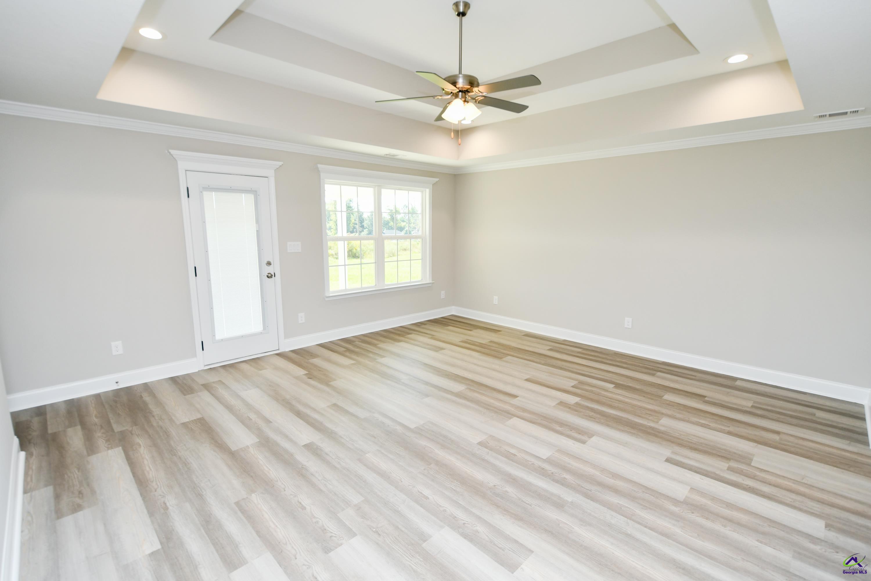 412 Lamplight Drive