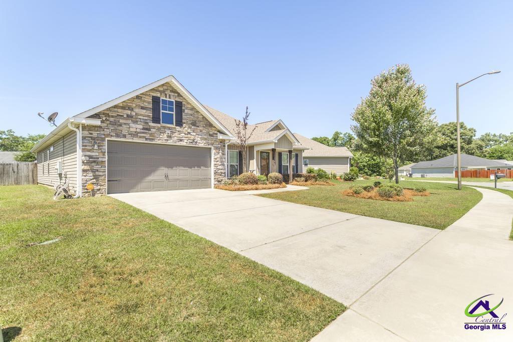 104 Savannah Lane