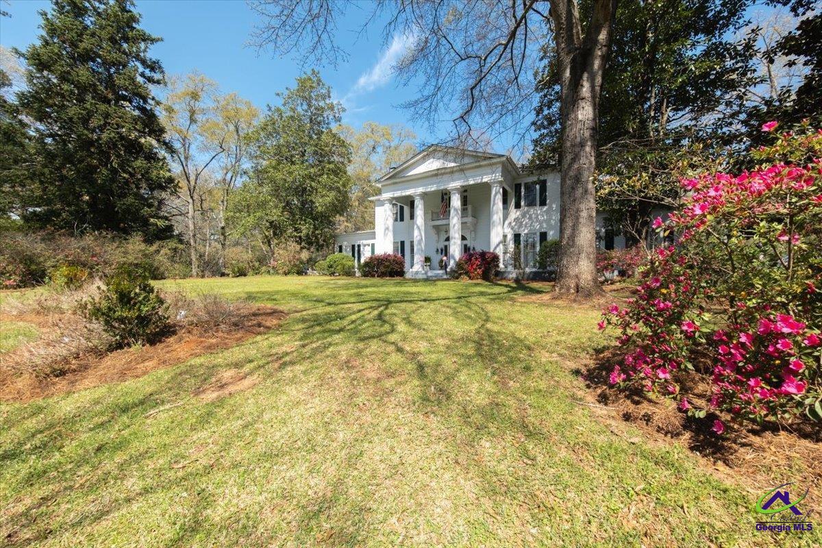 5469 Rivoli Drive