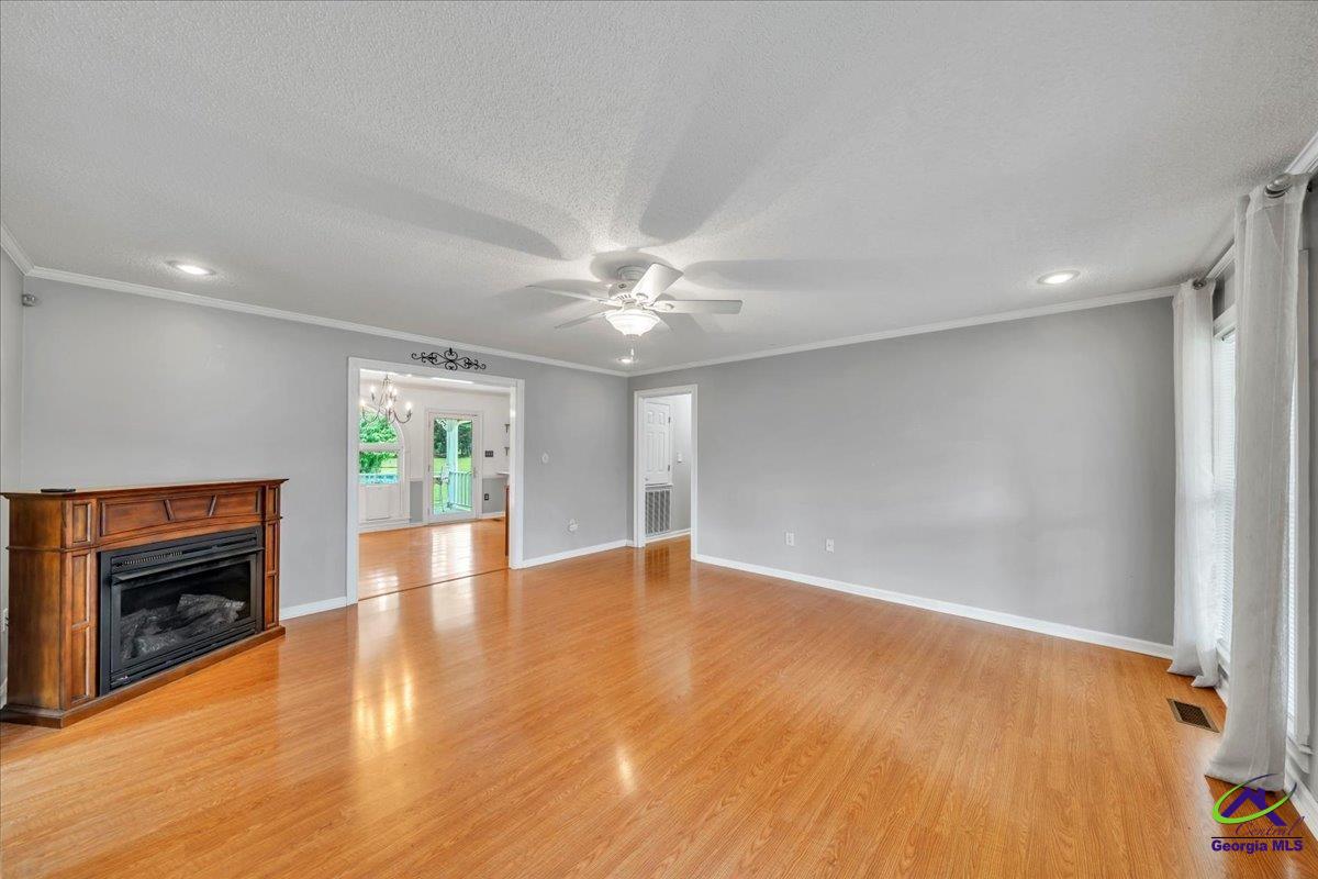 845 Tanglewood Circle