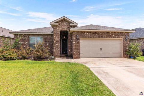 206 Barnyard Way Perry GA 31069
