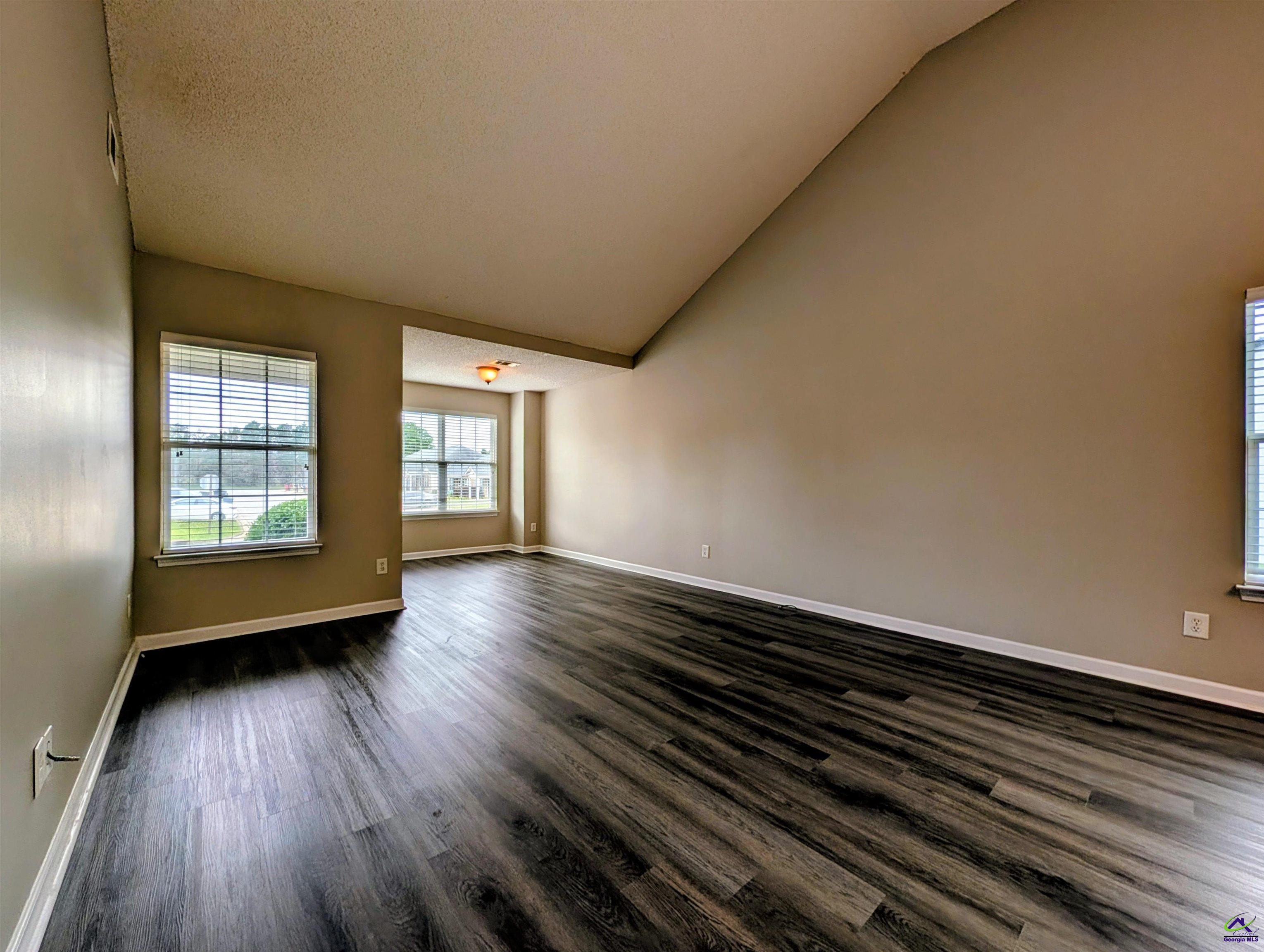 107 North Pointe Drive
