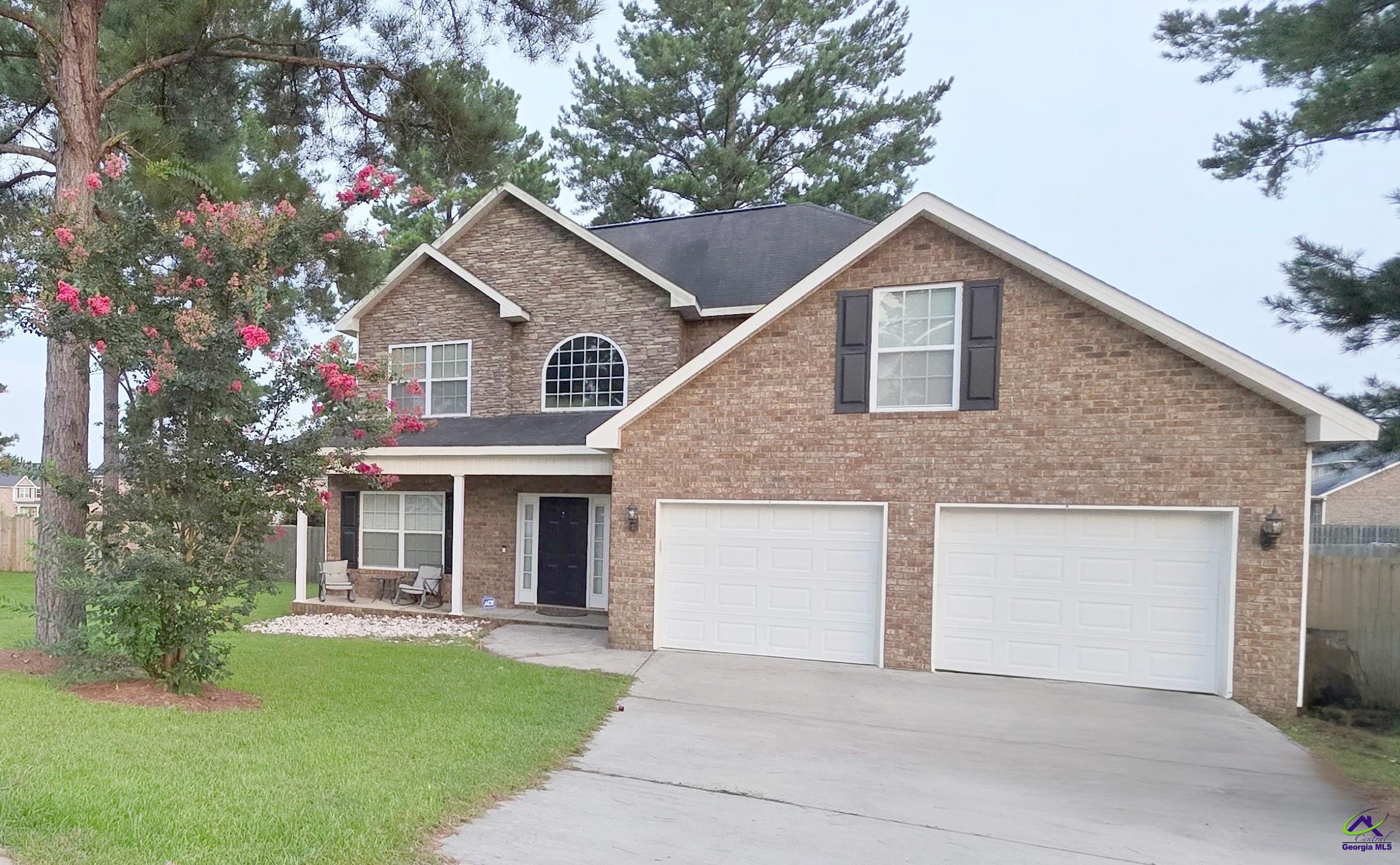 402 Ivey Chase