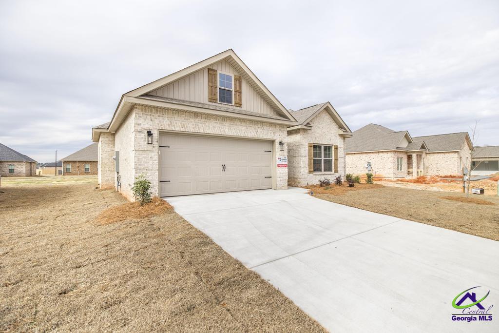 531 Bristleleaf Path