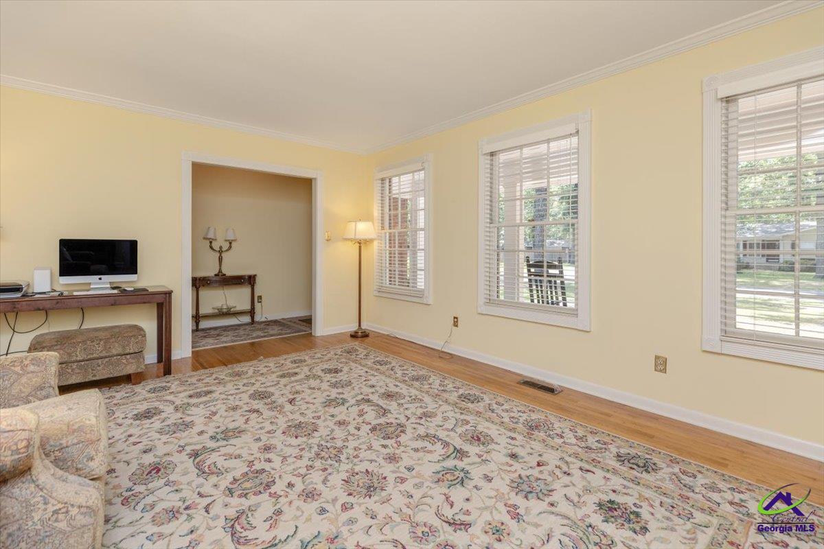 210 Ridgeland Drive