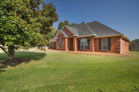 106 Blossom Court Bonaire GA 31005