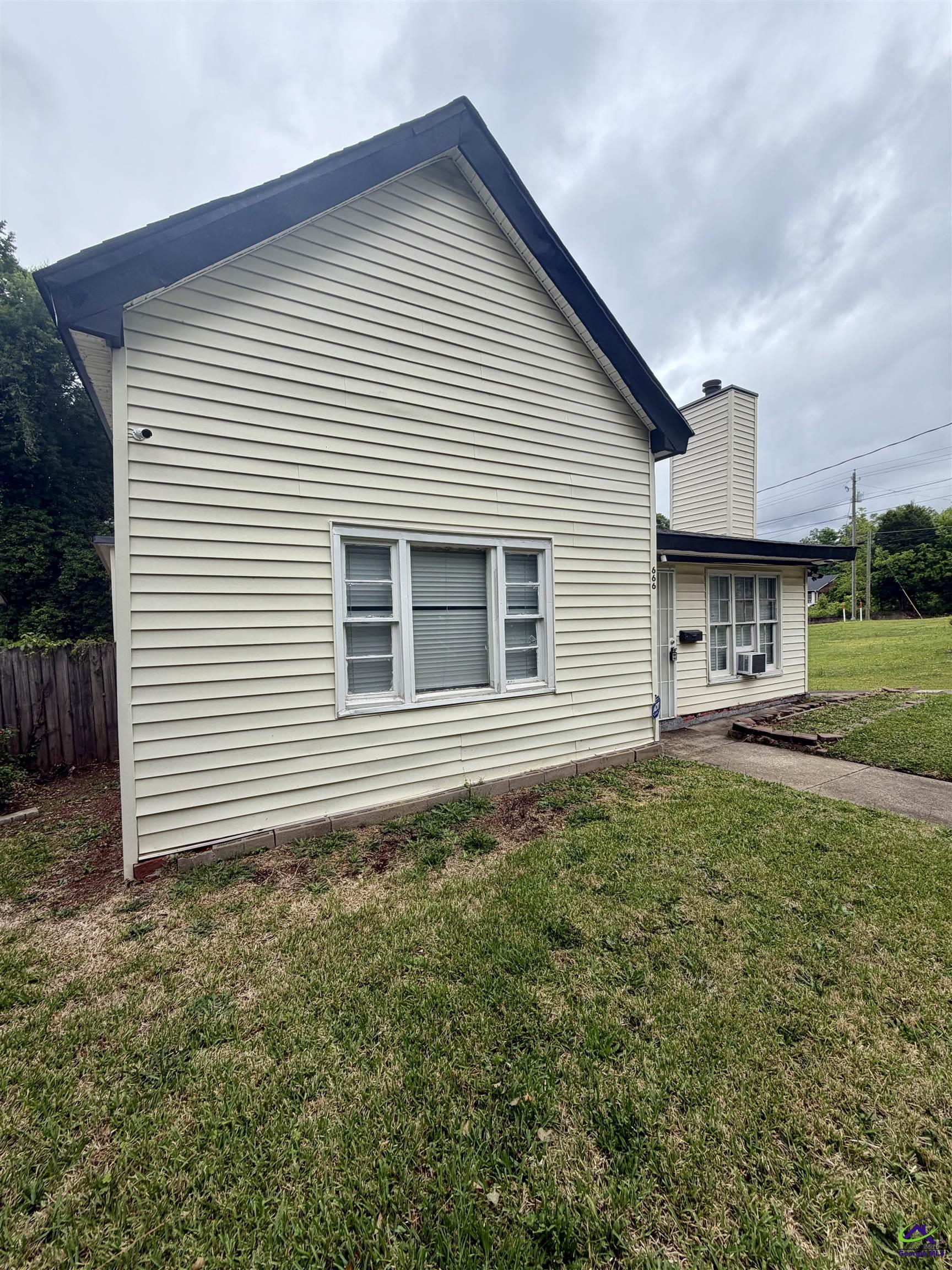 666 Woolfolk Street