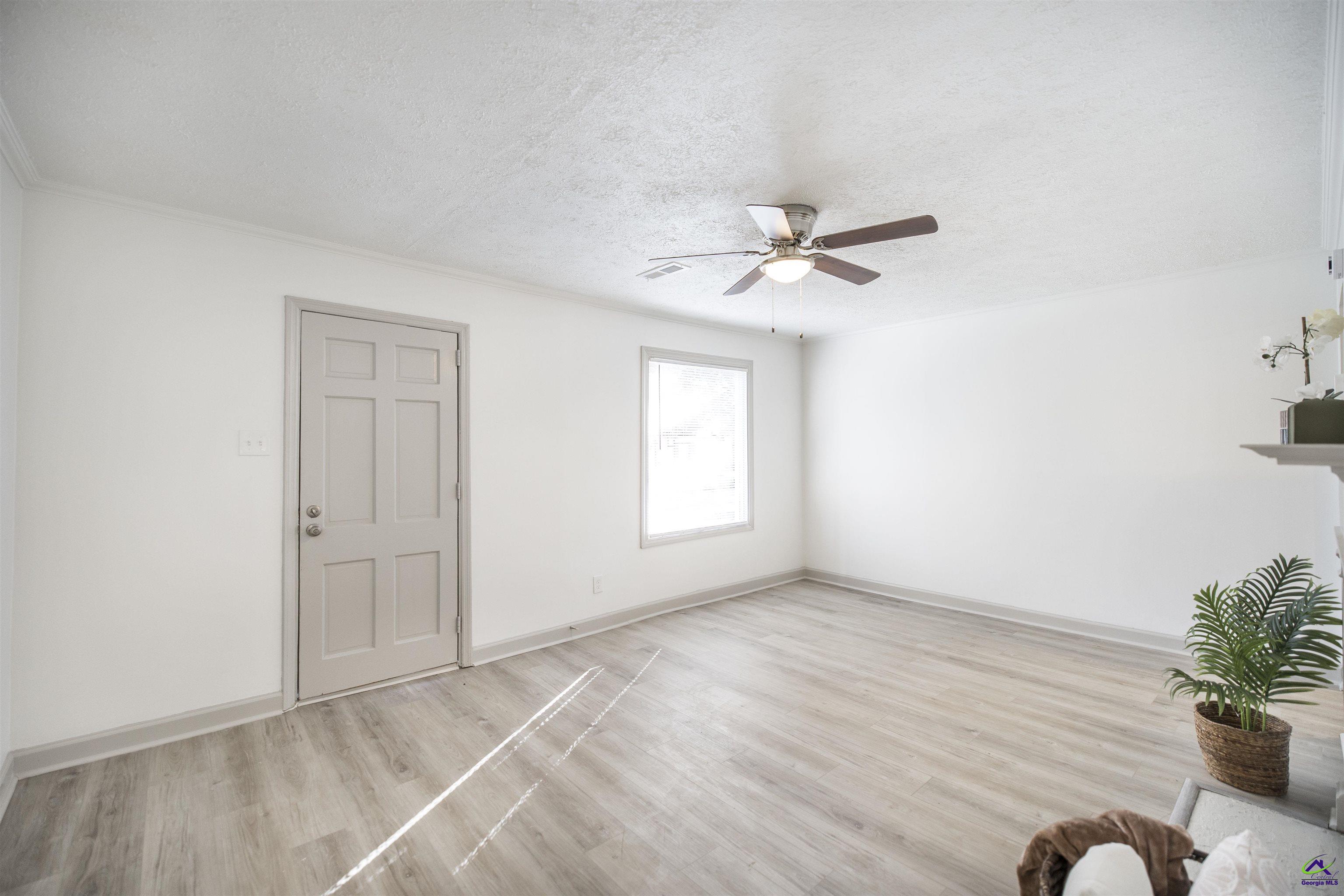 118 Arnold Boulevard