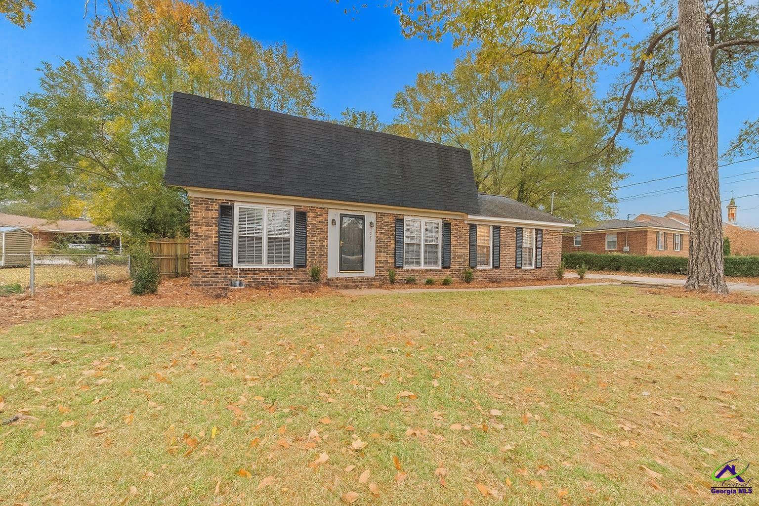 1303 Forest Hill Road