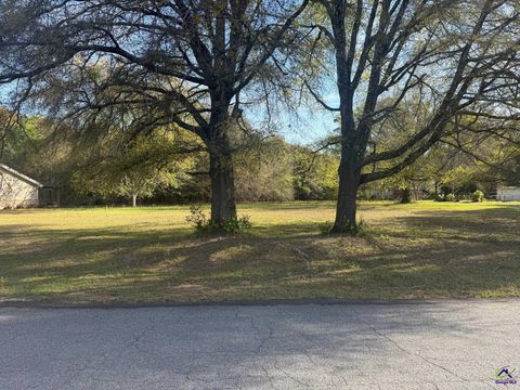 102 Moss Oaks Rd. Perry GA 31069