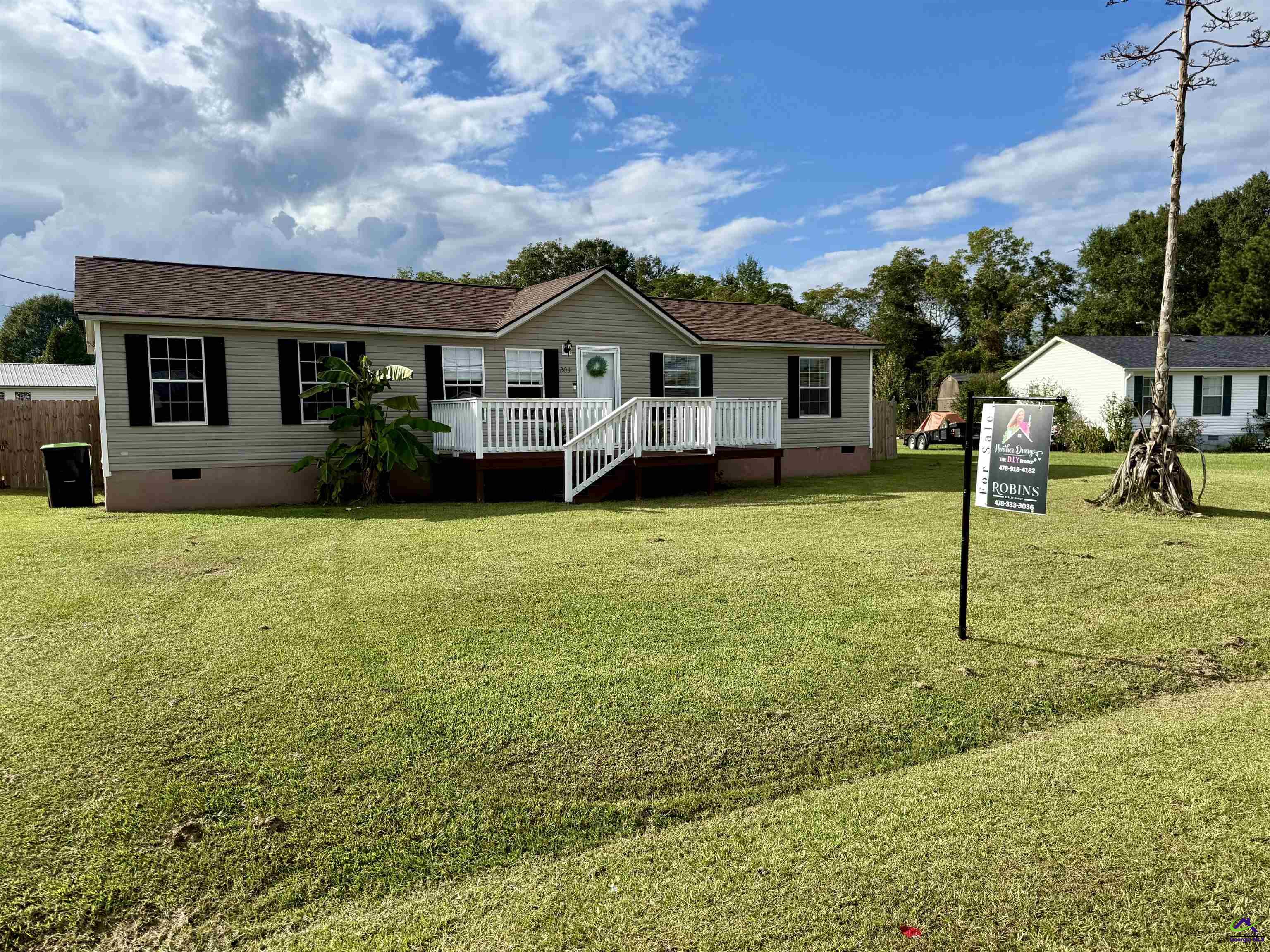 203 Colonial Drive