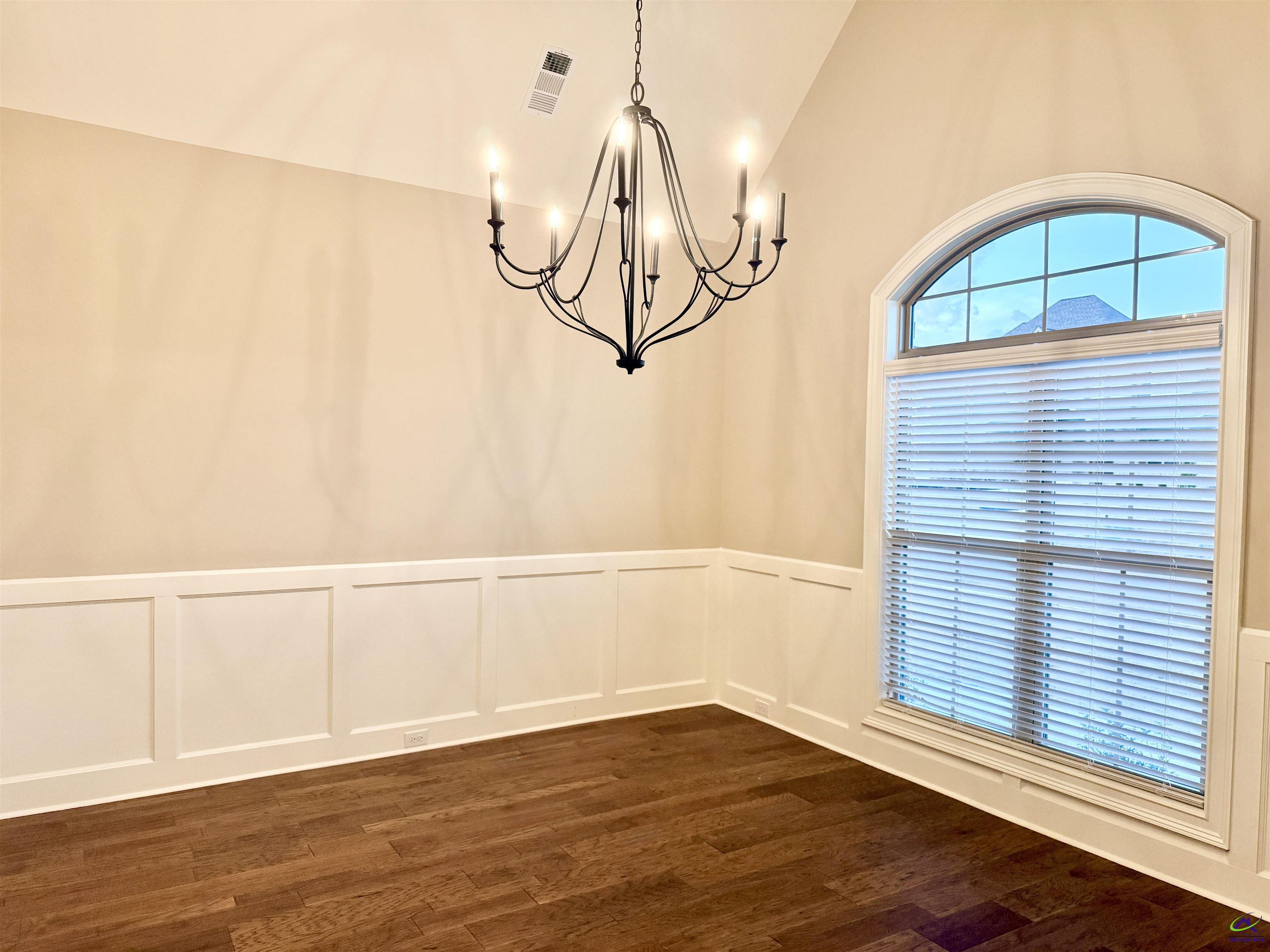 501 Willowbrook Lane