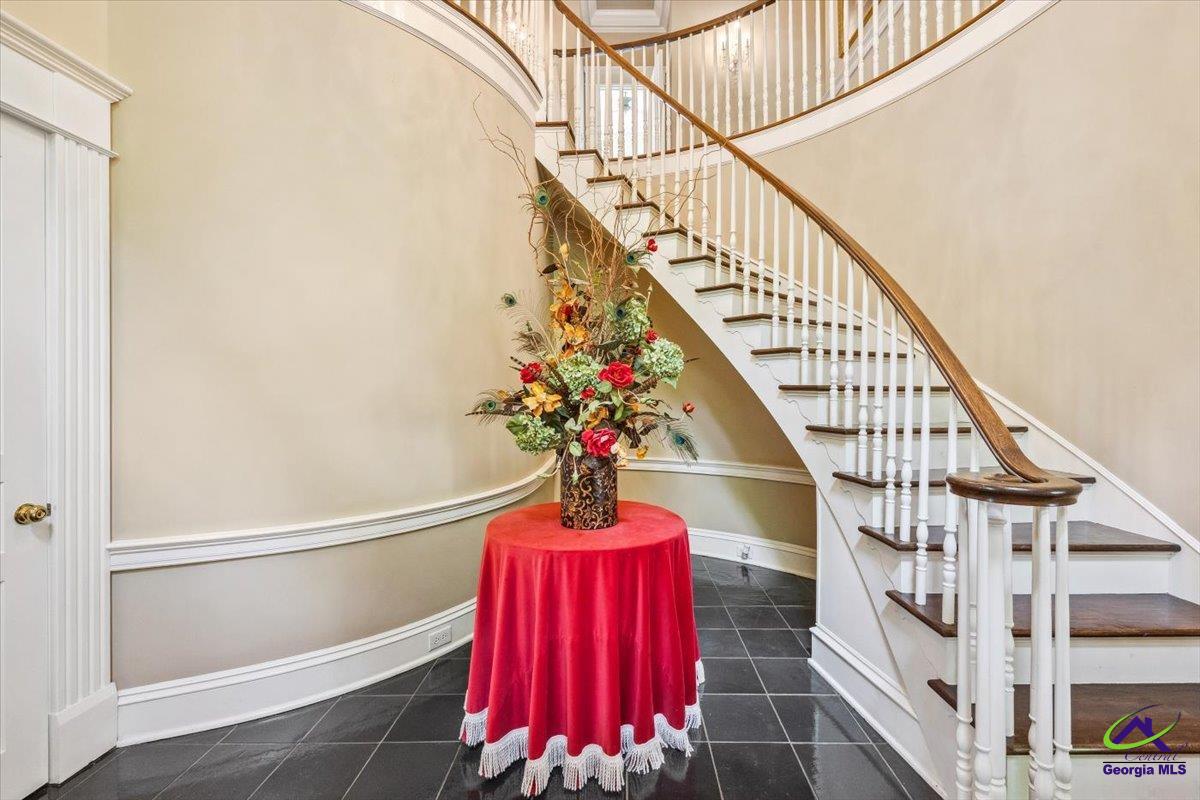 1215 Woodcrest Drive