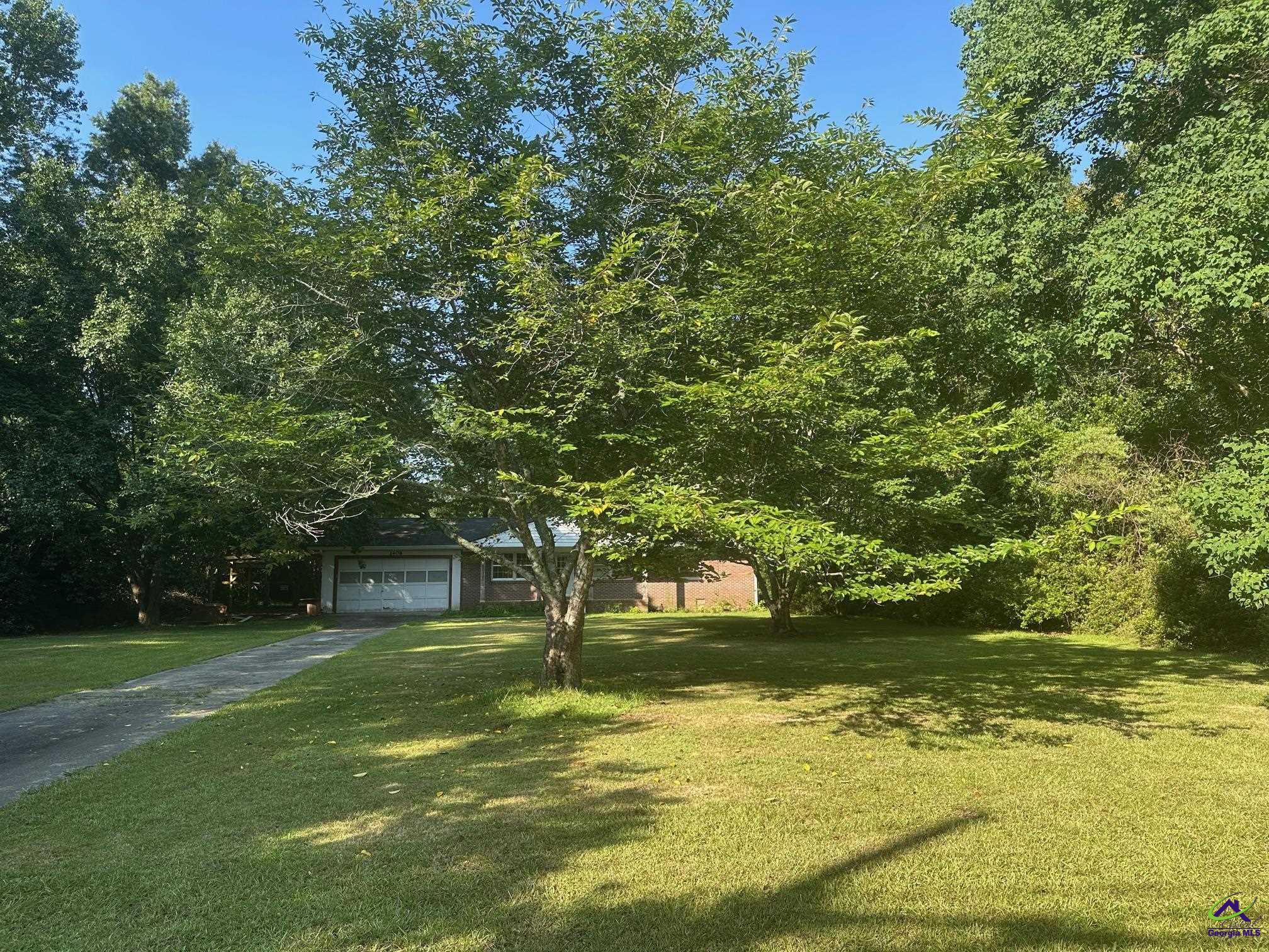 1408 Main St