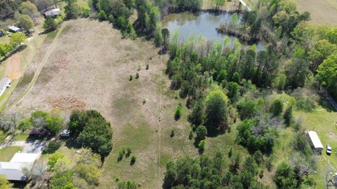 1095 GA HWY 26 Cochran GA 31014