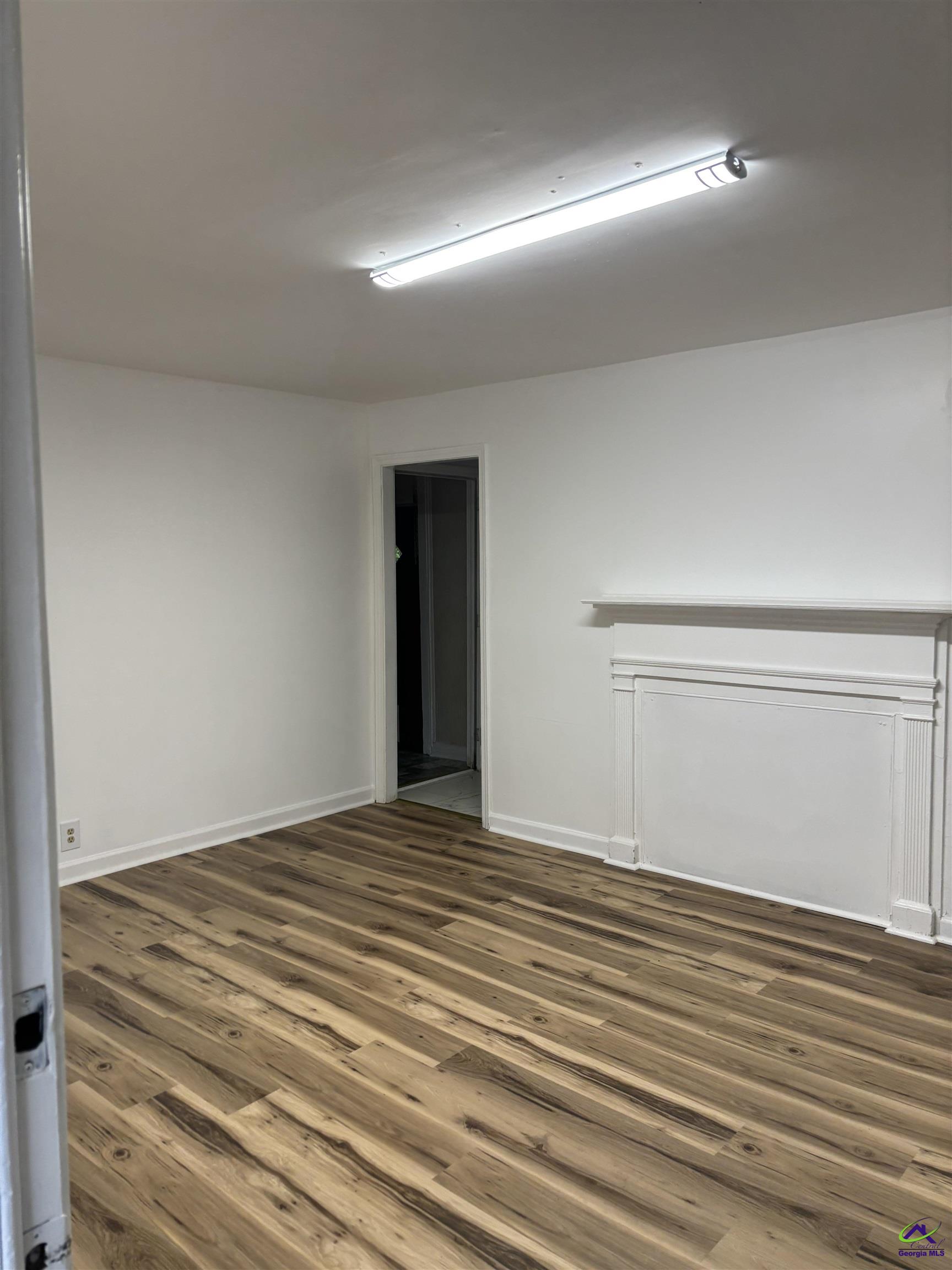 122 Tinker Boulevard