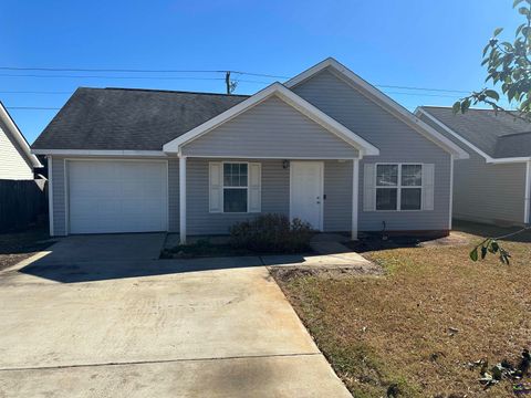 202 Grand Ave. Bonaire GA 31005