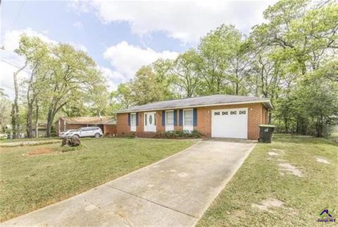 104 Oakdale Drive Warner Robins GA 31088