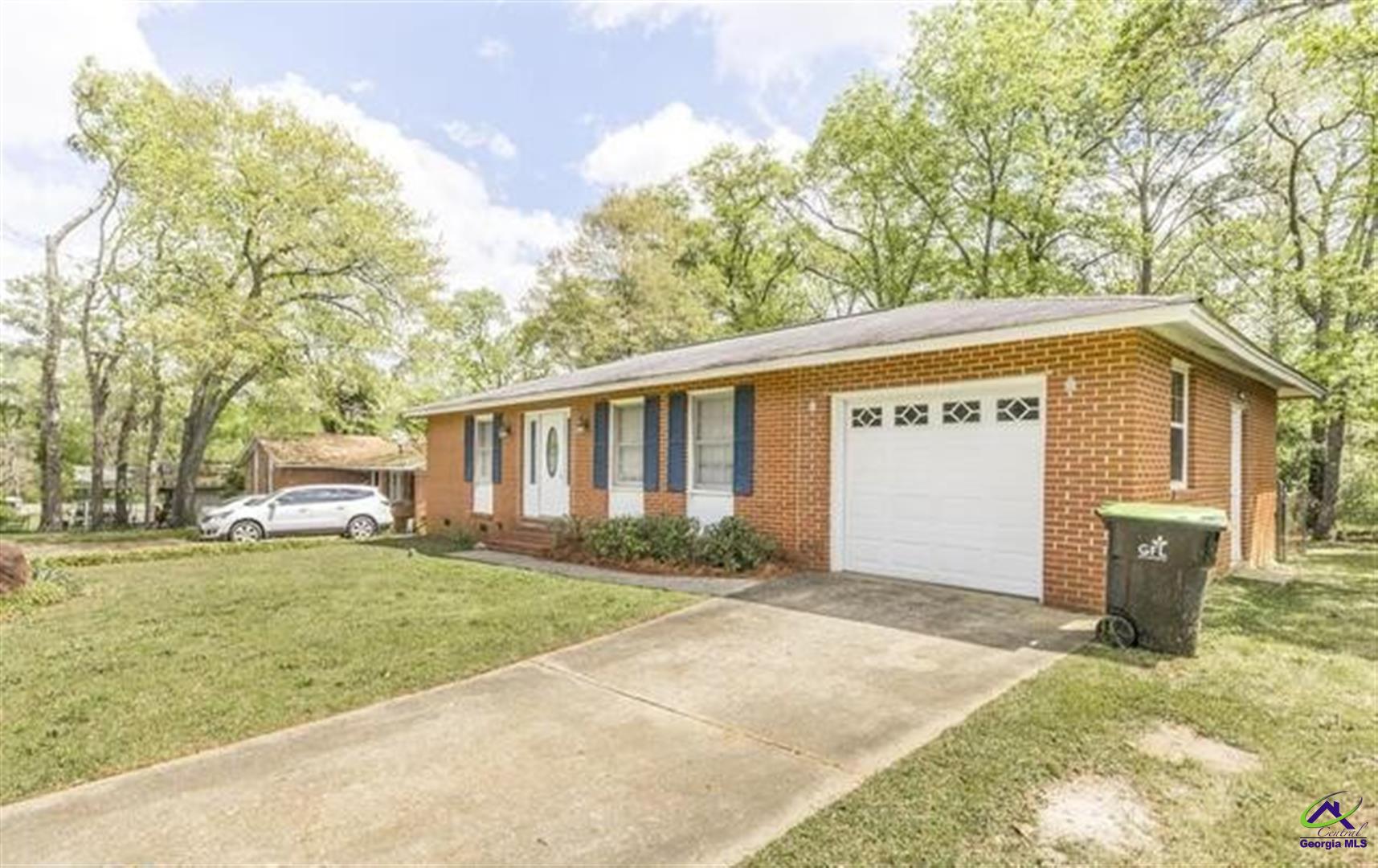 104 Oakdale Drive