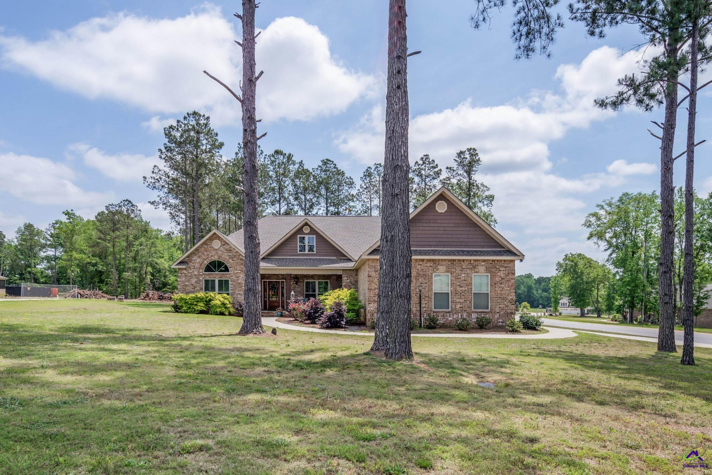 500 Easton Court