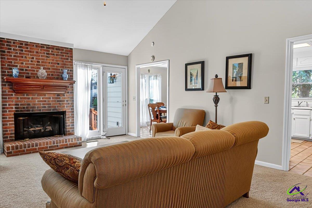 138 Rivoli Oaks Circle