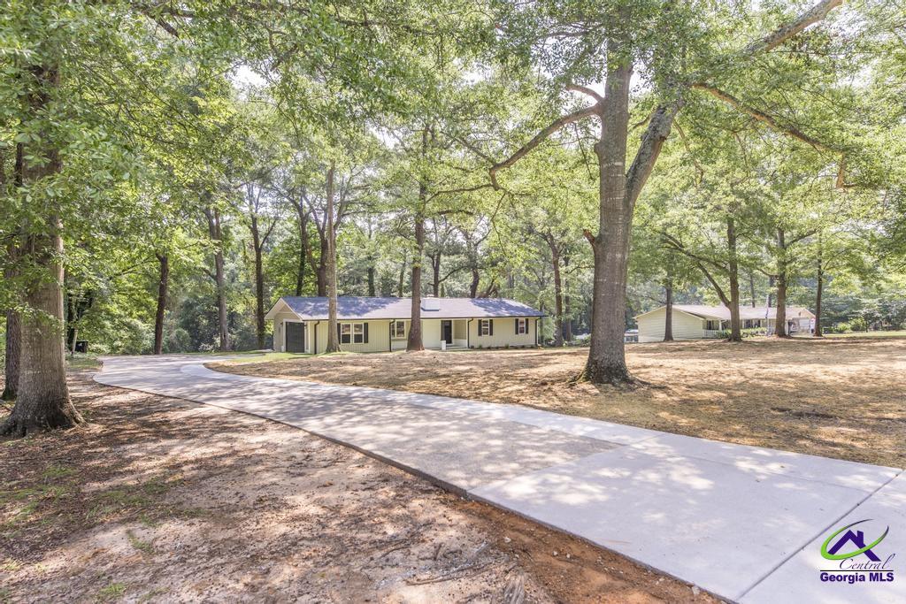 1017 Oak Ridge Dr