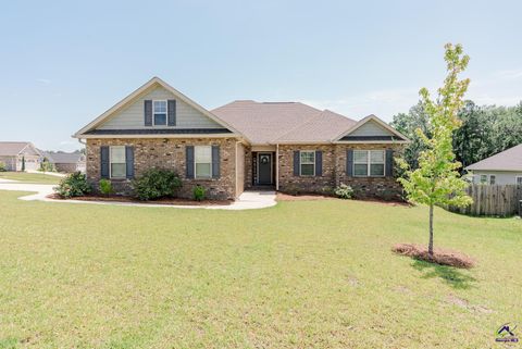 616 Woods Edge way Warner Robins GA 31088