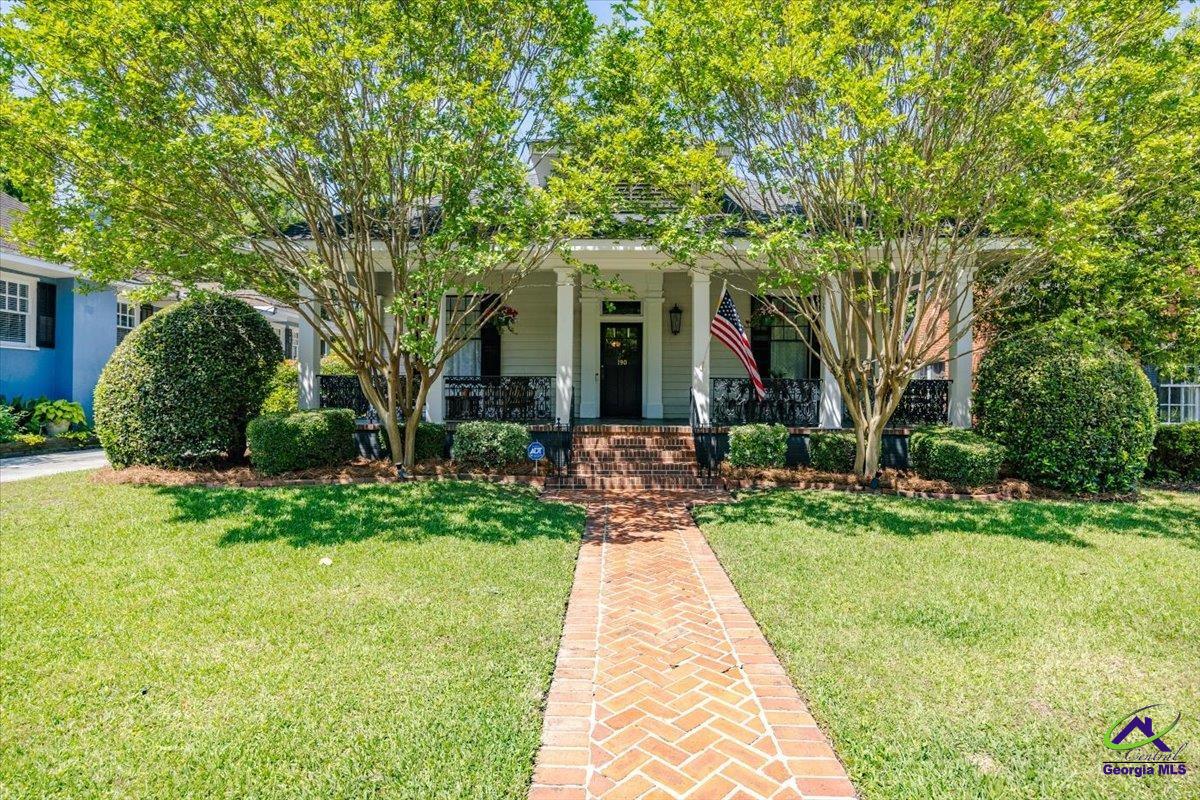 190 Buford Place