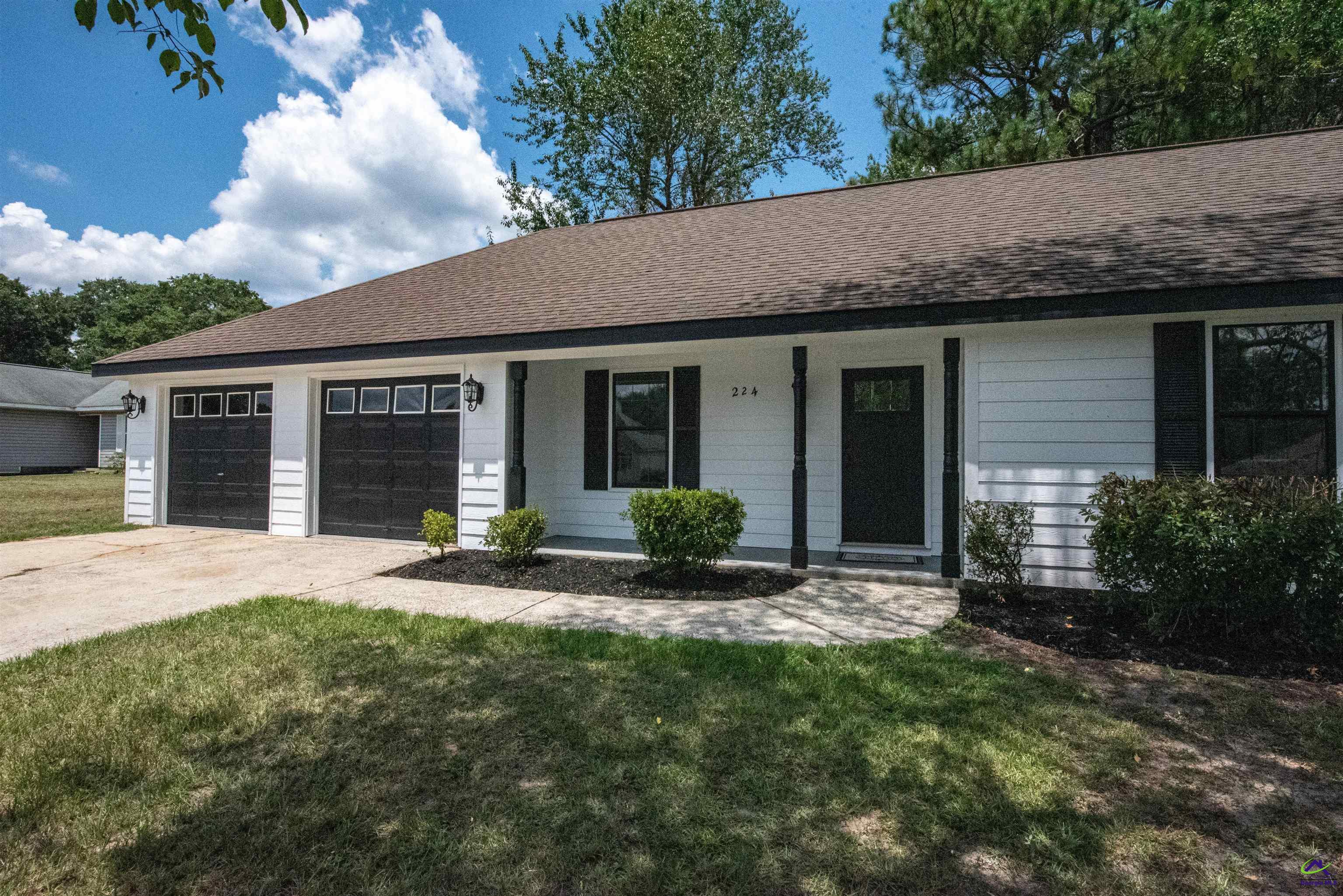 224 Crestwood Circle