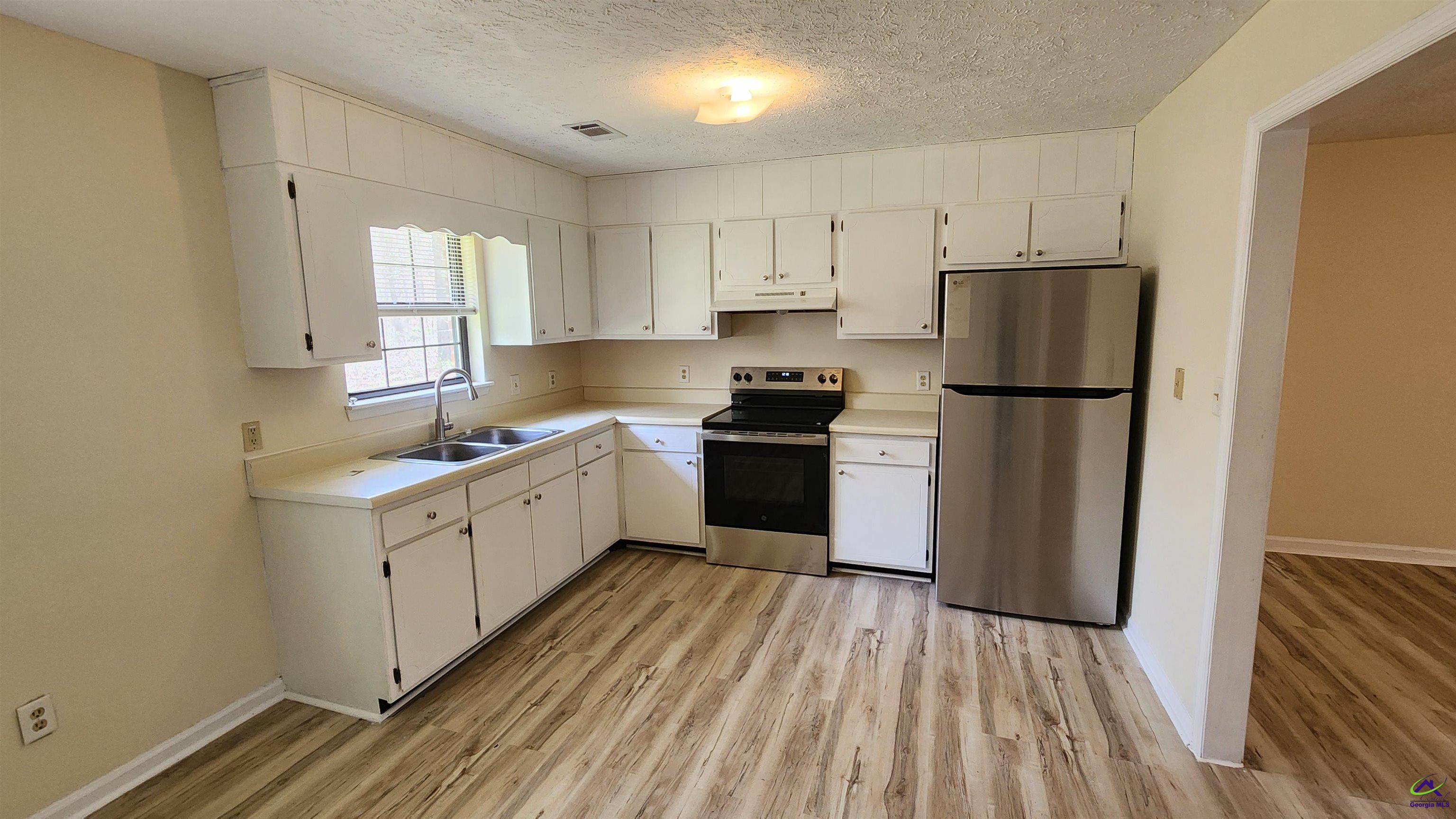 2601 Willow Lake Road