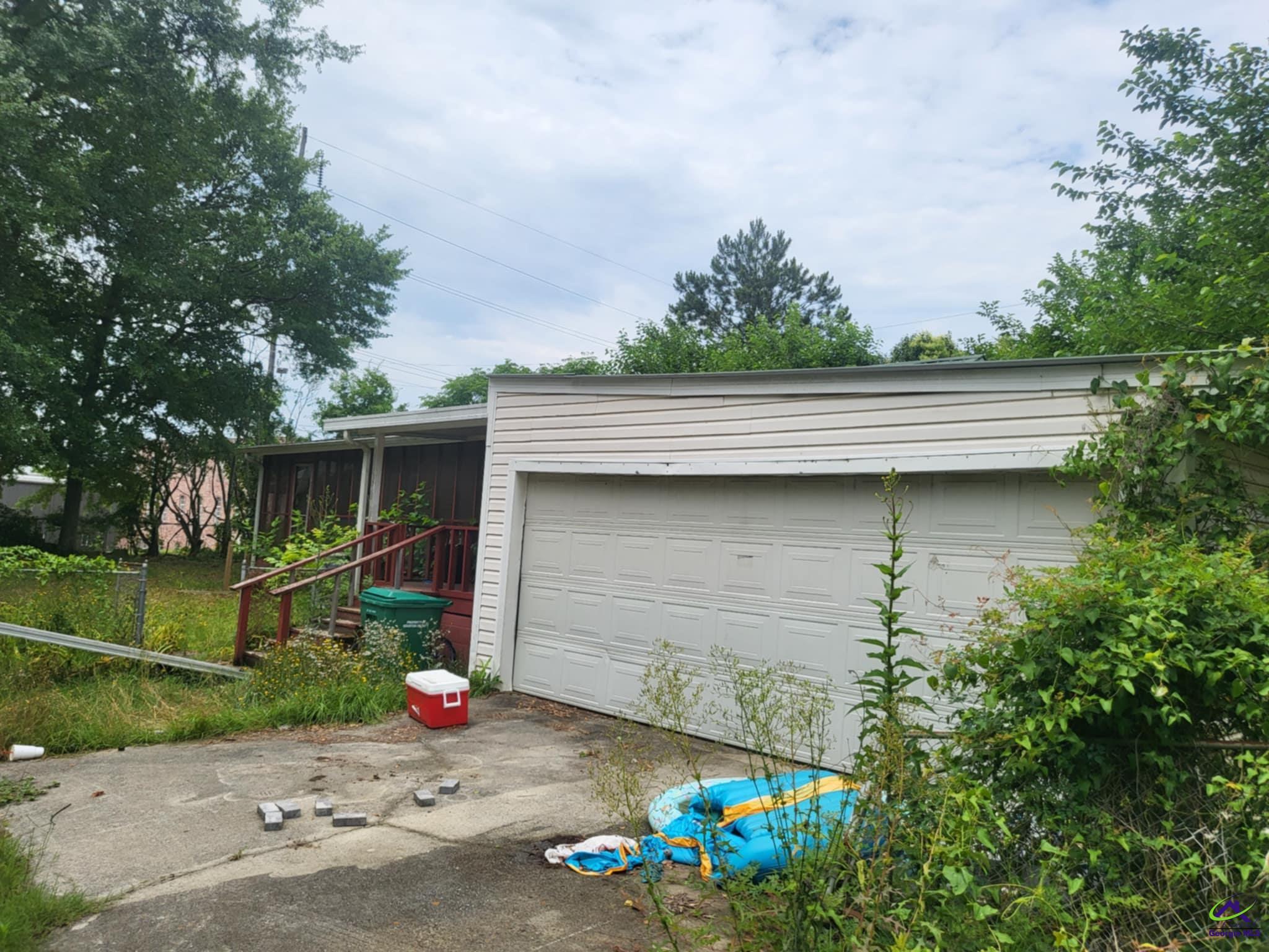 1093 Booth Road
