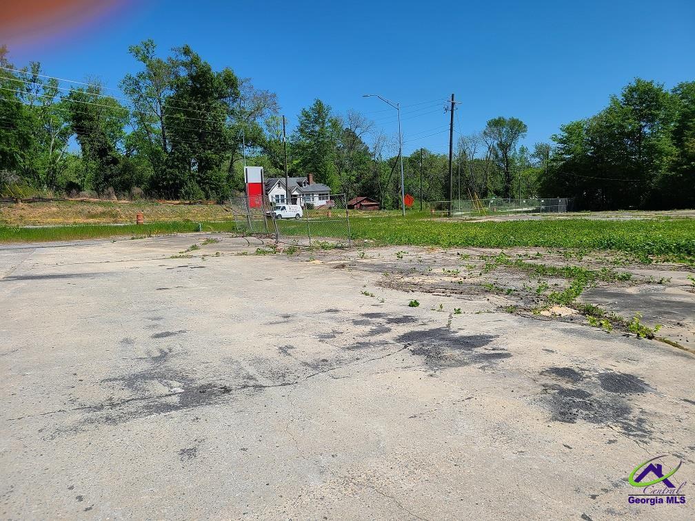 1353 Jeffersonville Rd