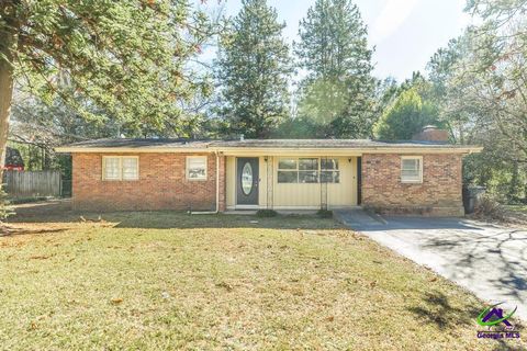 620 Pine Ridge Street Perry GA 31069