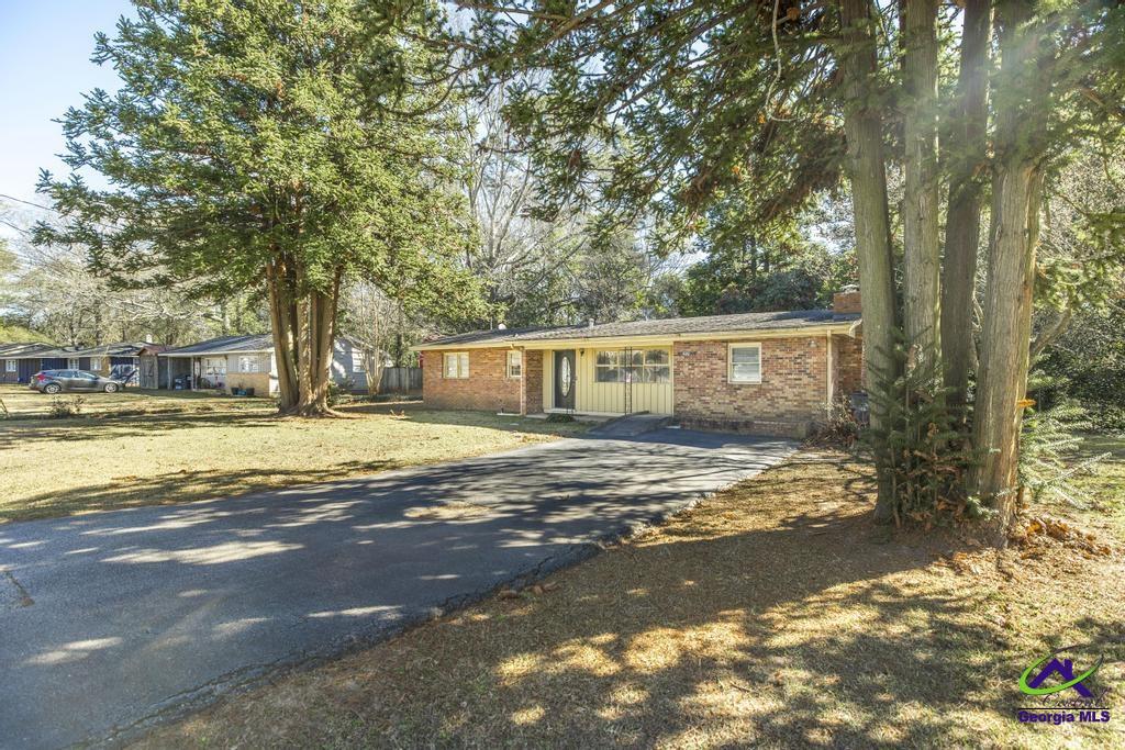 620 Pine Ridge Street