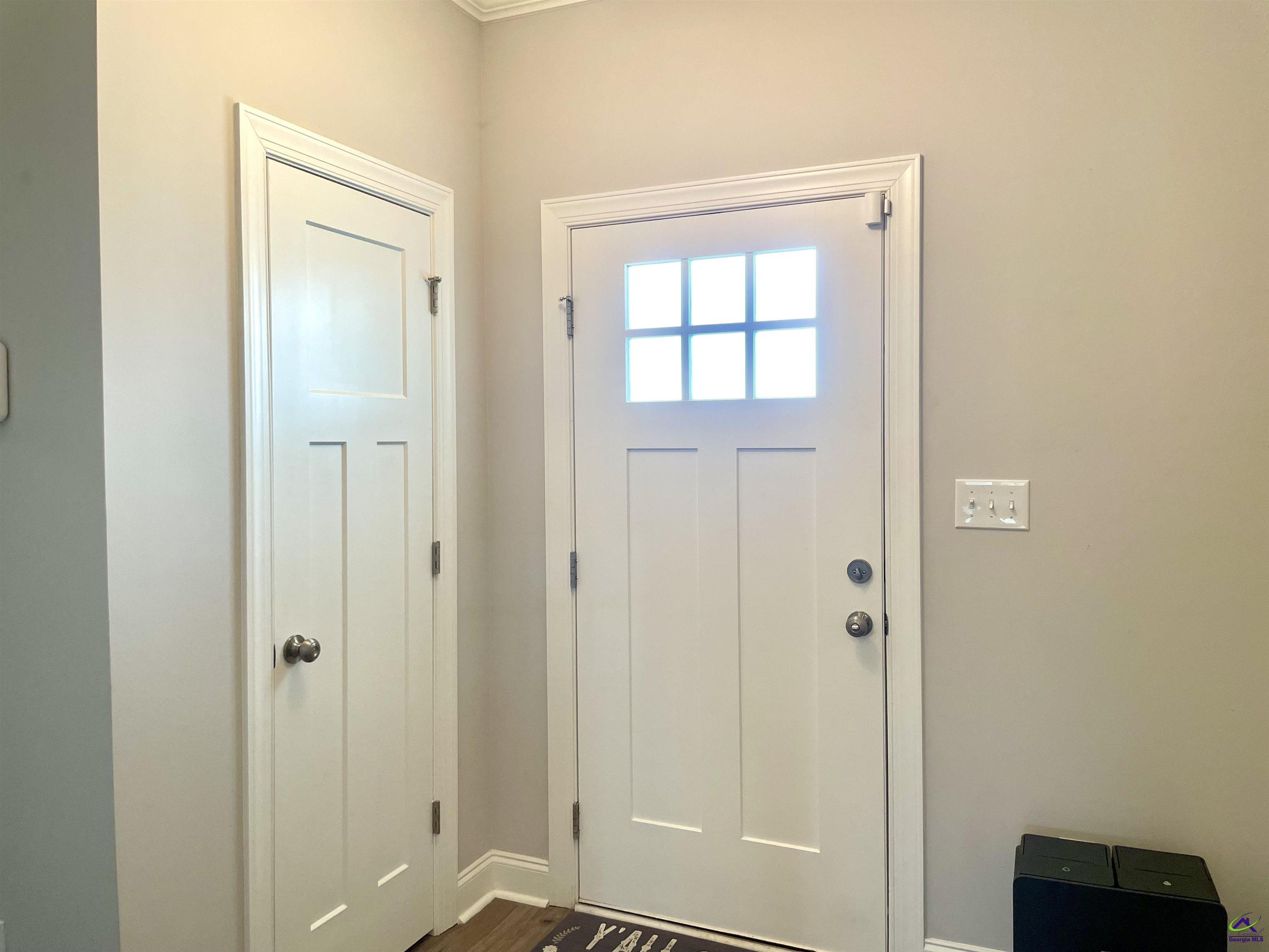 907 Adirondac Way