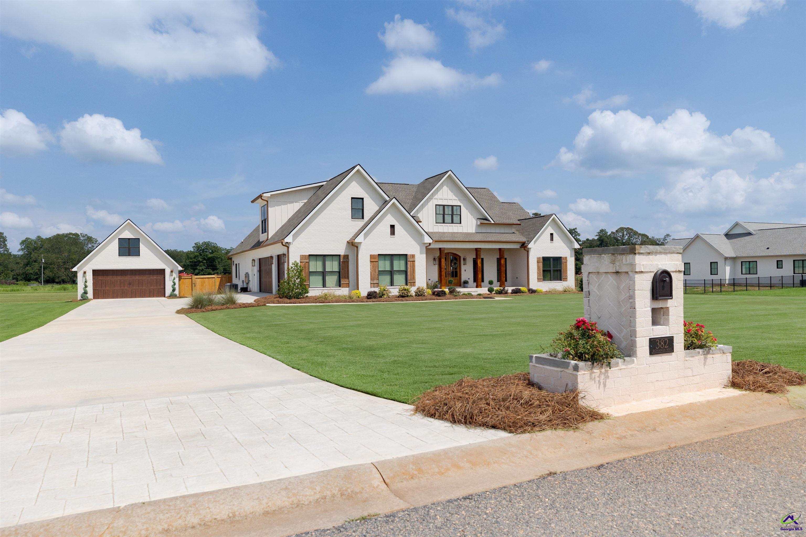 382 Bonanza Way
